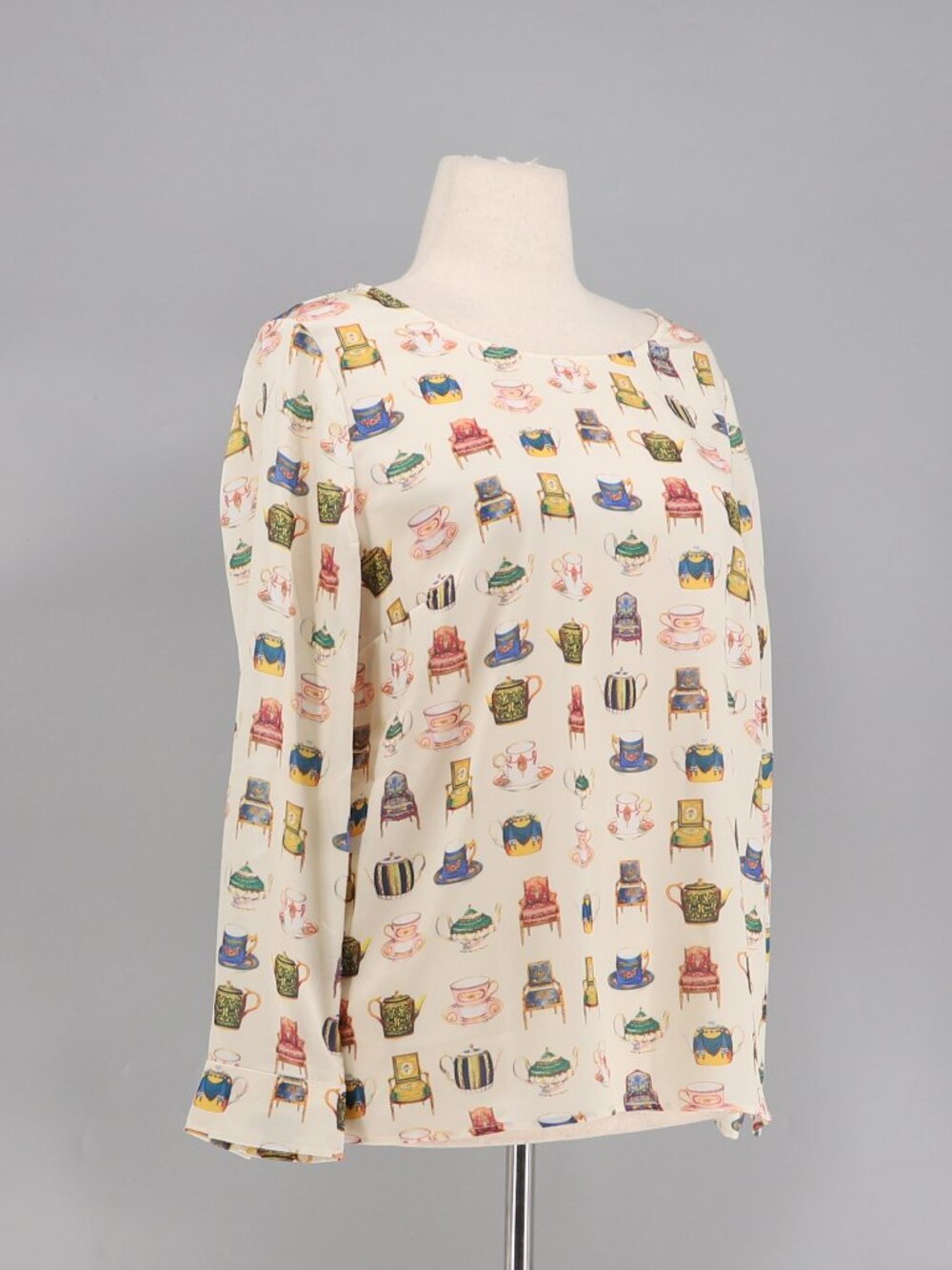 TALBOTS Teacup Novelty Print Long-Sleeve Scoop Neck Top Size LP - Picture 2 of 7